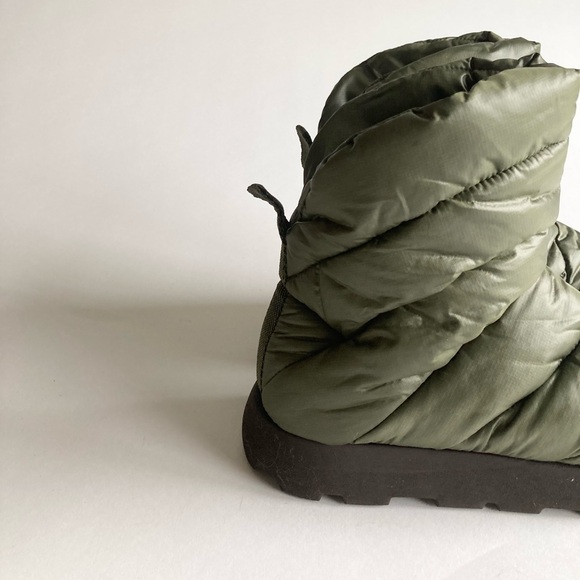 New Piumestudio Luna Military Pillow Puffy Slip On Booties Size EUR37, US6.5 - Picture 5 of 16
